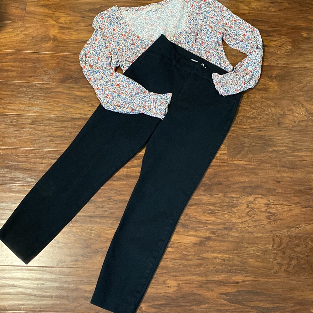 Old Navy Navy Blue High Rise Pixie Pants with Secret Slim Pockets Size 4